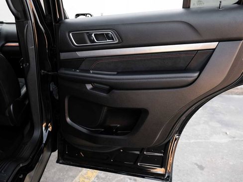 Used 2018 Ford Explorer XLT w/ Equipment Group 202A image 45