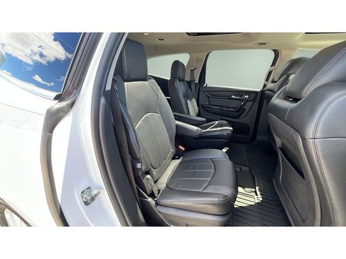 Used 2017 Chevrolet Traverse Premier AWD/4WD image 31