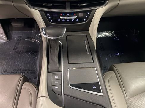 Used 2018 Cadillac CT6 Luxury image 25