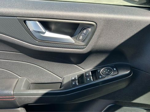 Used 2023 Ford Escape ST-Line AWD/4WD image 30