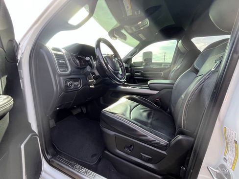 Used 2020 RAM 2500 Laramie w/ Night Edition image 6