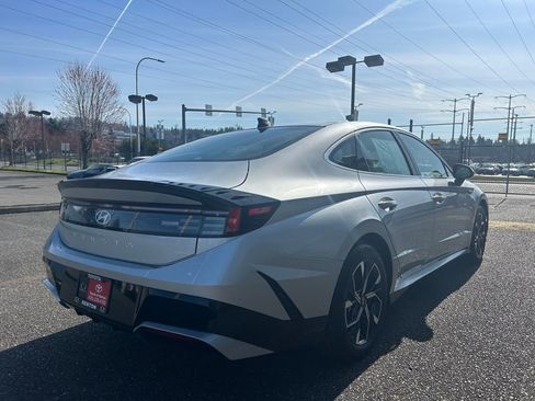 Used 2025 Hyundai Sonata SEL image 5