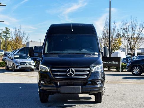 Used 2024 Mercedes-Benz Sprinter 3500 image 8