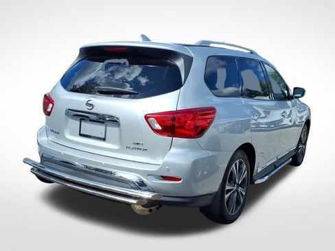 Used 2019 Nissan Pathfinder Platinum image 4