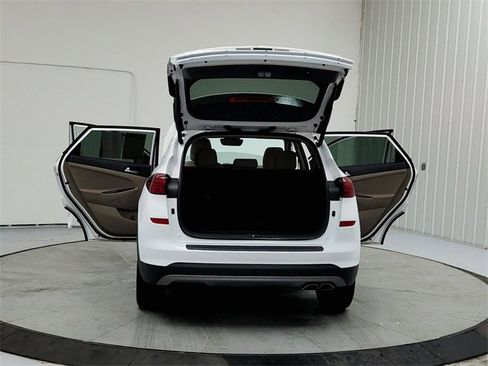 Used 2019 Hyundai Tucson Sport image 14