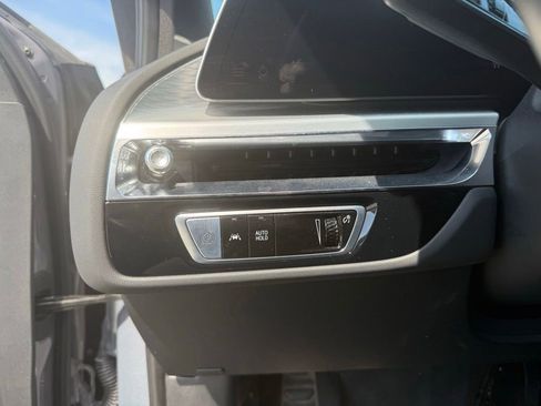 Used 2025 Cadillac Lyriq Luxury w/ LPO, Floor Liner Package AWD/4WD image 21