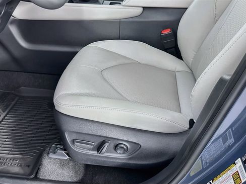 New 2026 Toyota Grand Highlander FWD image 23