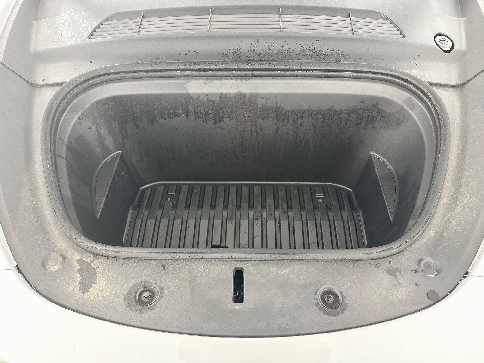 Used 2024 Tesla Model Y Long Range AWD/4WD image 33