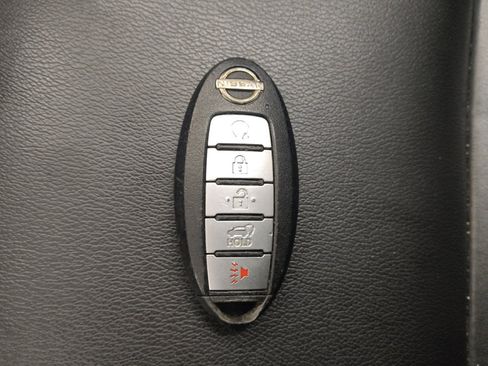 Used 2022 Nissan Pathfinder SL FWD image 32