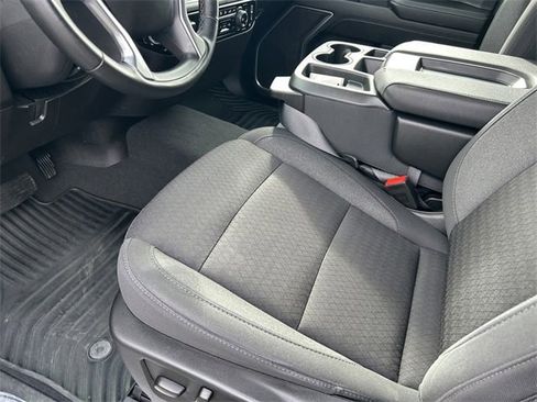 Used 2025 Chevrolet Silverado 3500 LT image 13