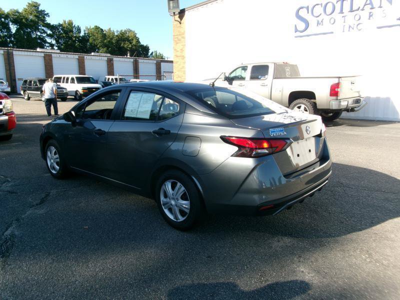 Used 2025 Nissan Versa S w/ Trunk Package FWD image 10