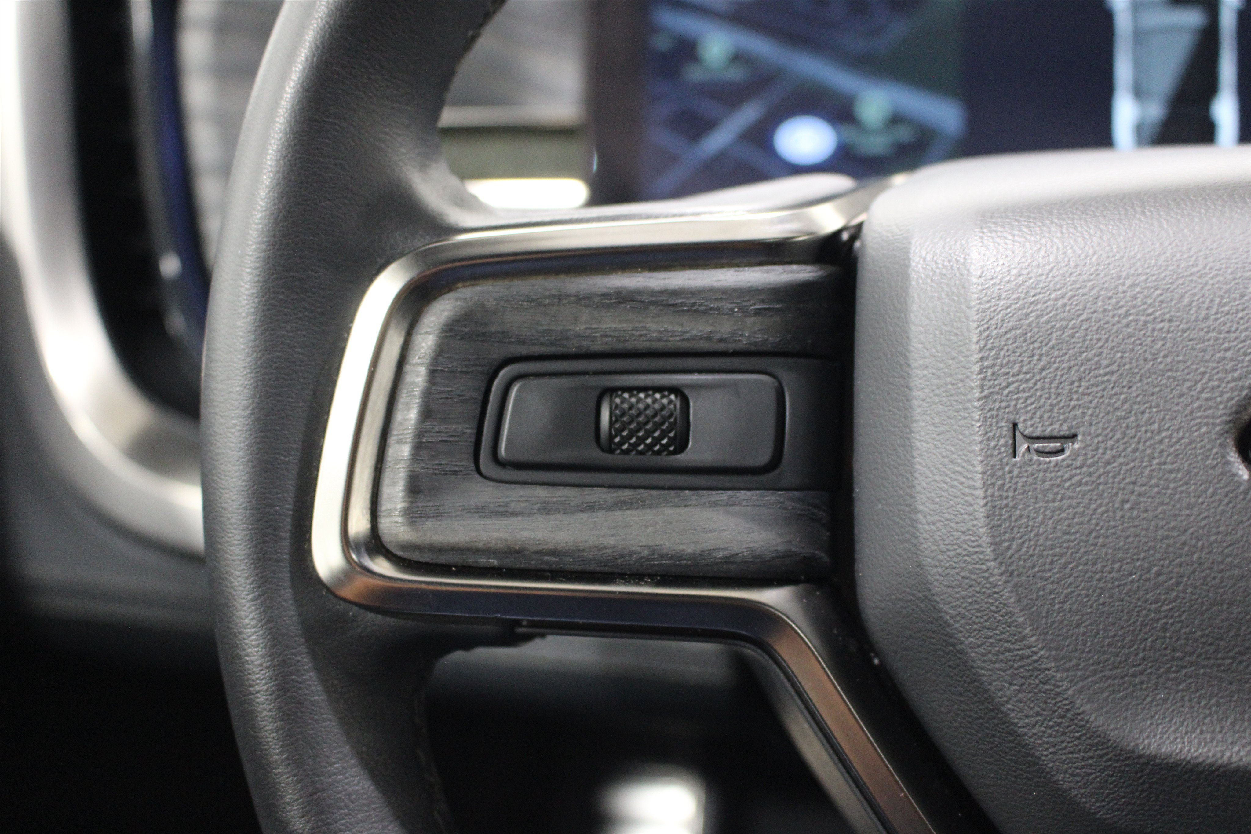 Used 2024 Rivian R1S Adventure Quad AWD/4WD image 10