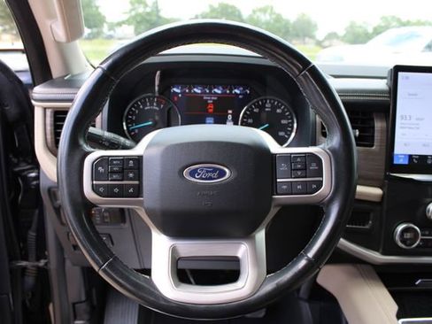 Used 2024 Ford Expedition Max Limited RWD image 19