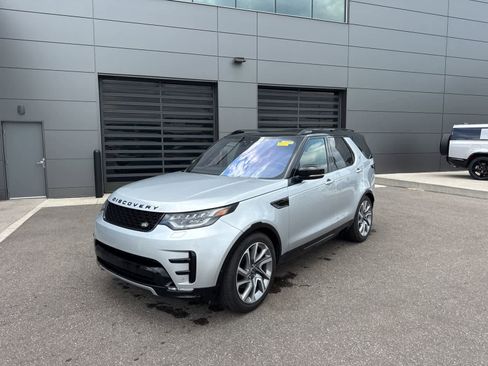 Used 2020 Land Rover Discovery Landmark AWD/4WD image 1