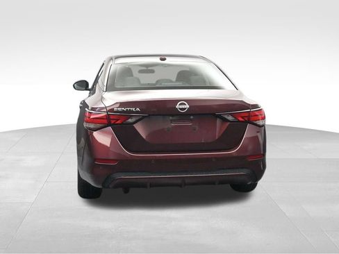 Used 2025 Nissan Sentra SV FWD image 4