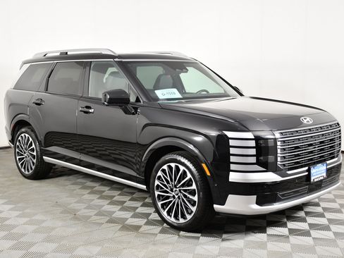 Used 2026 Hyundai Palisade Calligraphy AWD/4WD image 4