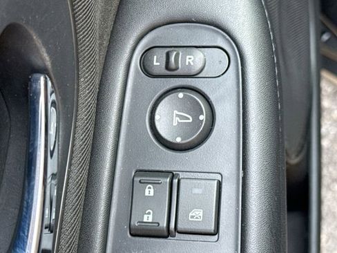 Used 2018 Honda HR-V LX image 20