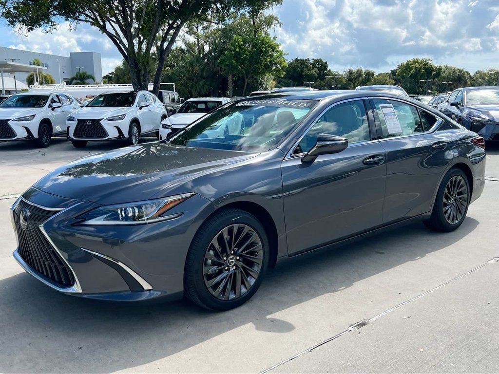 Certified 2024 Lexus ES 350 w/ Technology Package FWD image 3