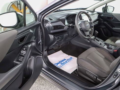 Used 2024 Subaru Crosstrek 2.0i AWD/4WD image 3
