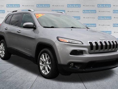 Used 2016 Jeep Cherokee Latitude image 3