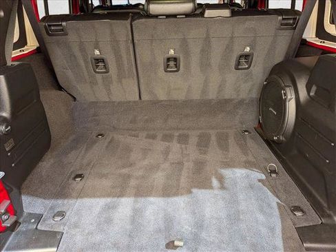 Used 2021 Jeep Wrangler Unlimited Sahara AWD/4WD image 7
