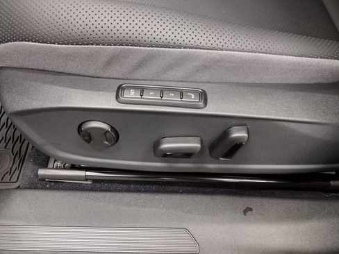 New 2026 Volkswagen ID.4 Pro S image 19