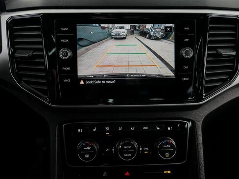 Used 2023 Volkswagen Atlas Cross Sport SEL image 20