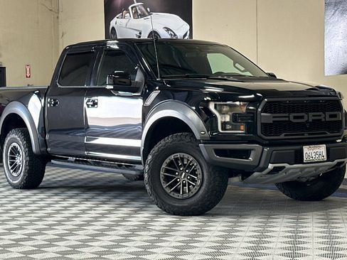 Used 2020 Ford F150 Raptor w/ Equipment Group 802A Luxury AWD/4WD image 2