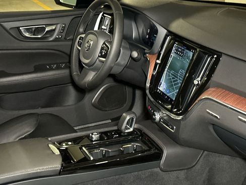 Used 2023 Volvo S60 T8 Plus w/ Protection Package Premier image 14