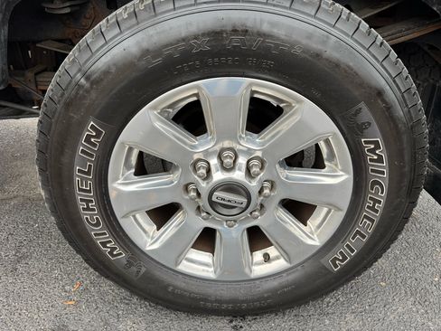 Used 2017 Ford F350 Platinum image 14