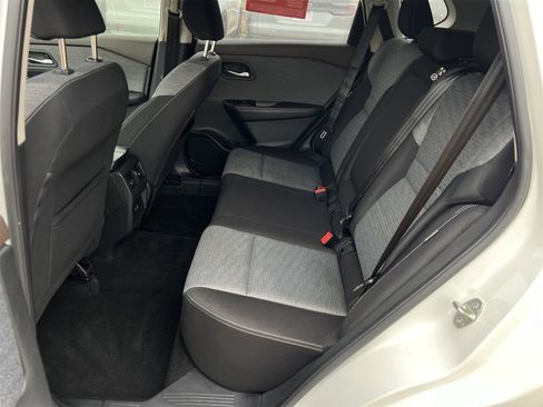 Certified 2021 Nissan Rogue SV image 24