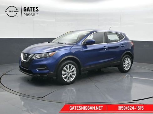 Used 2022 Nissan Rogue Sport S image 7