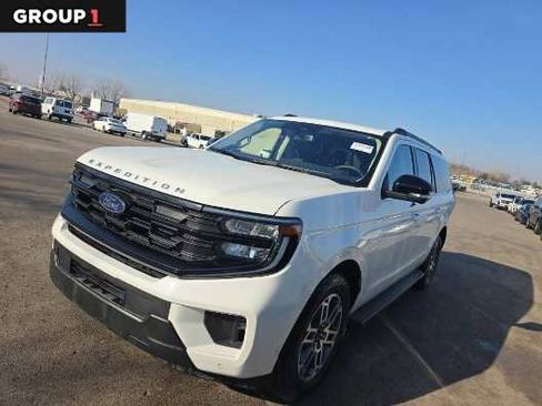 Used 2025 Ford Expedition Max Active image 1