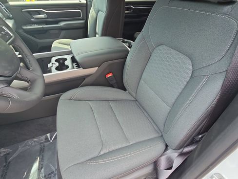New 2026 RAM 1500 4x4 Crew Cab image 15