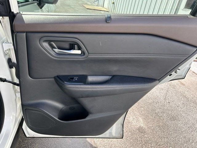 Used 2023 Nissan Rogue SL w/ SL Premium Package AWD/4WD image 47