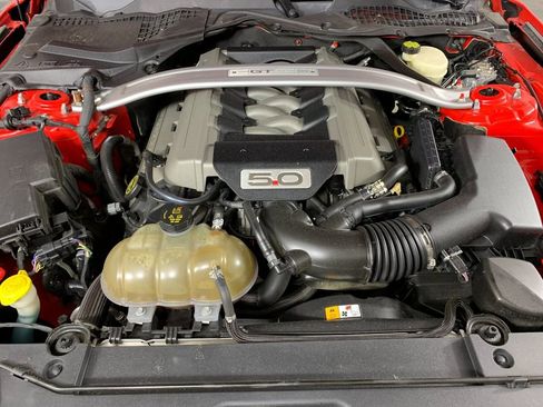 Used 2017 Ford Mustang GT Premium w/ Equipment Group 401A RWD image 11