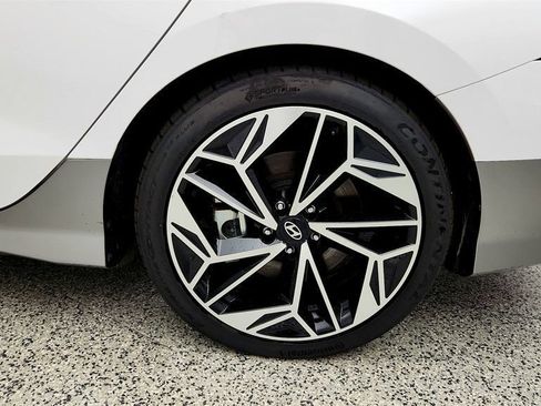 Used 2024 Hyundai Ioniq 6 SEL RWD image 9