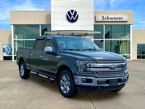 Used 2018 Ford F150 Lariat w/ Equipment Group 502A Luxury AWD/4WD image 3