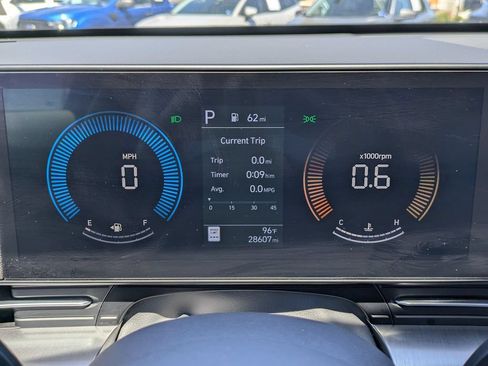Used 2025 Hyundai Kona SEL FWD image 26