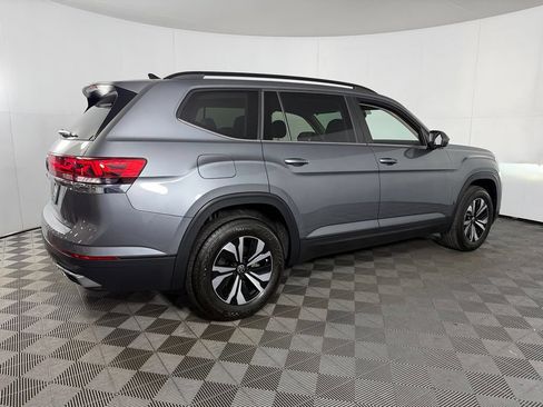 Used 2025 Volkswagen Atlas SE FWD image 7