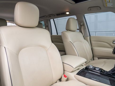 Used 2021 INFINITI QX80 Luxe w/ All-Season Package image 27