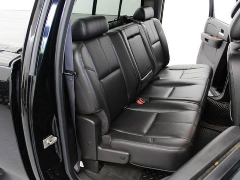 Used 2011 Chevrolet Silverado 2500 LTZ w/ LTZ Plus Package AWD/4WD image 30