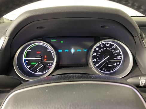 Used 2023 Toyota Camry XLE w/ Navigation Package FWD image 5