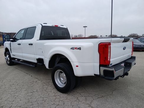 Used 2023 Ford F350 XLT image 5