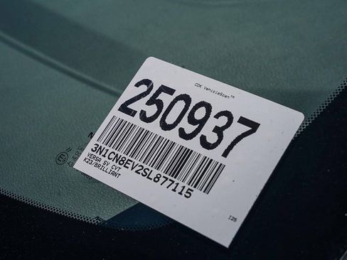 New 2025 Nissan Versa SV w/ Trunk Package image 30