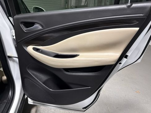 Used 2019 Buick Envision Essence w/ LPO, Road Trip Package FWD image 13