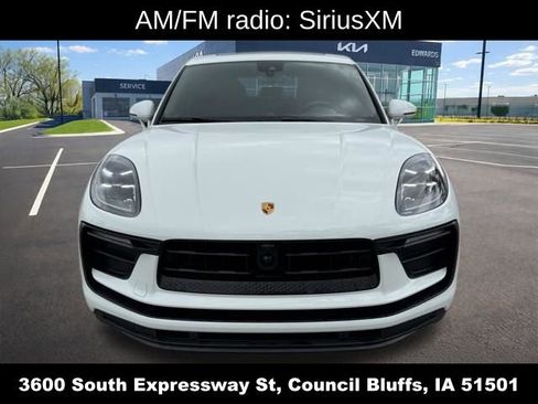 Used 2022 Porsche Macan AWD/4WD image 9