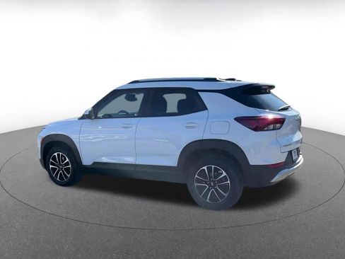 Used 2025 Chevrolet TrailBlazer LT image 10