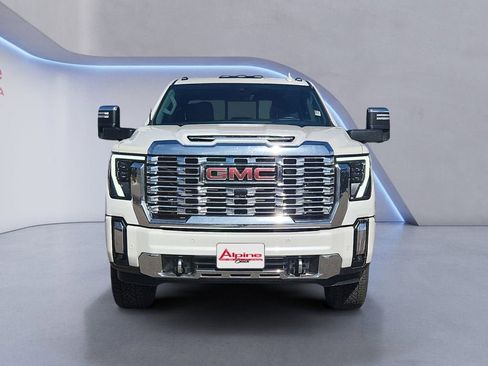 Used 2025 GMC Sierra 2500 Denali w/ Denali Reserve Package image 8