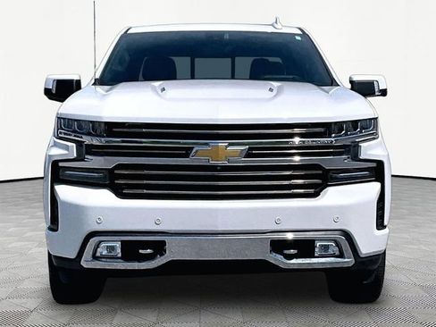 Used 2019 Chevrolet Silverado 1500 High Country w/ Technology Package image 2